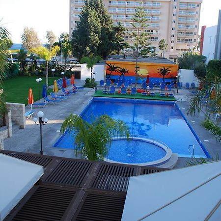 The Caravel Hotel Limassol Kültér fotó