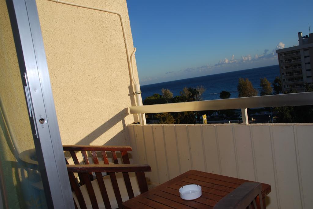 The Caravel Hotel Limassol Kültér fotó