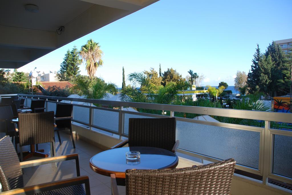 The Caravel Hotel Limassol Kültér fotó