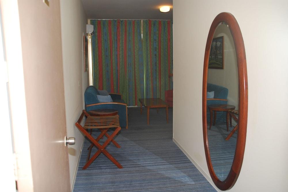 The Caravel Hotel Limassol Kültér fotó