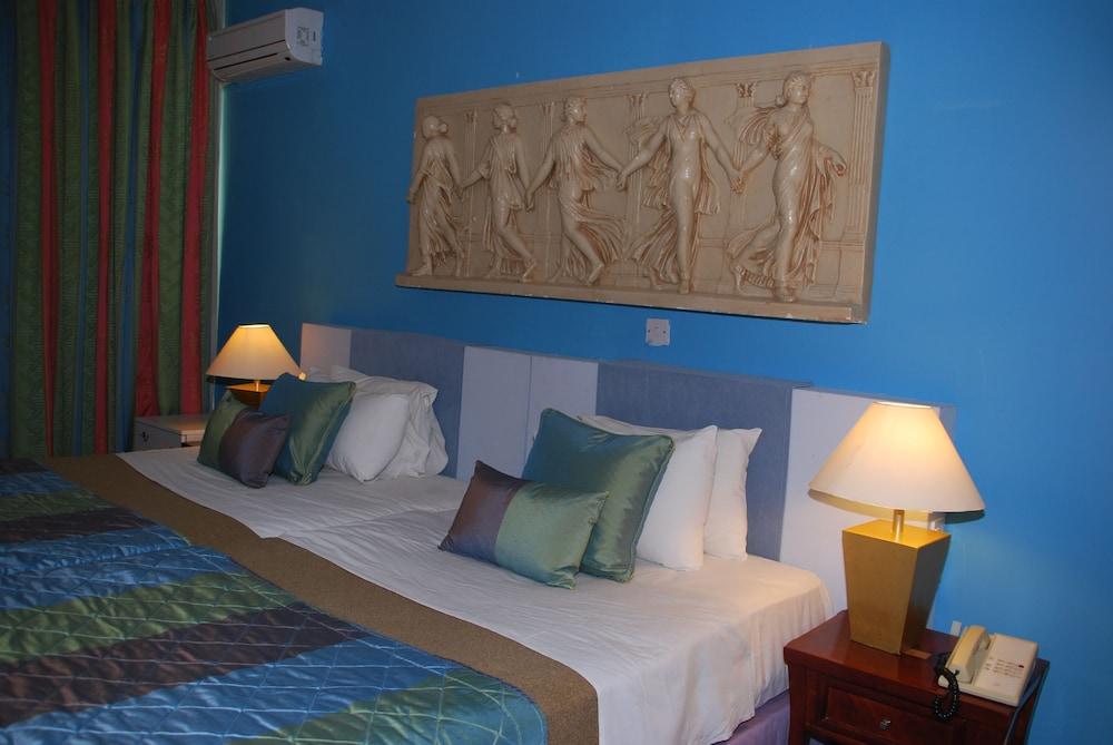 The Caravel Hotel Limassol Kültér fotó