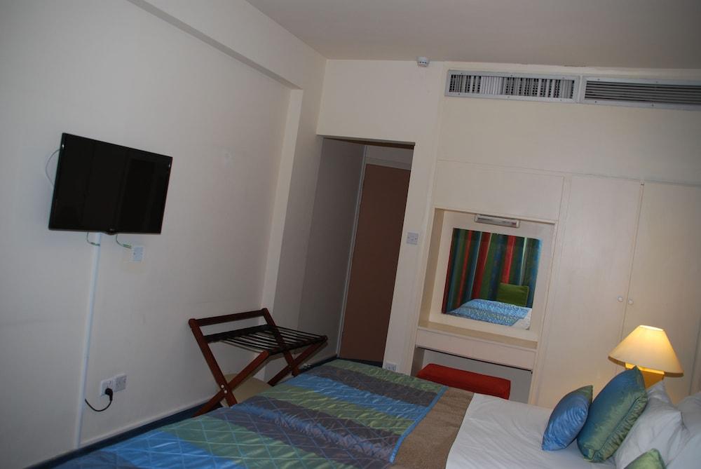The Caravel Hotel Limassol Kültér fotó