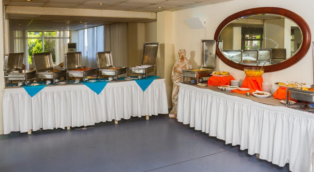 The Caravel Hotel Limassol Kültér fotó