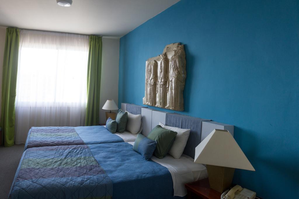 The Caravel Hotel Limassol Kültér fotó